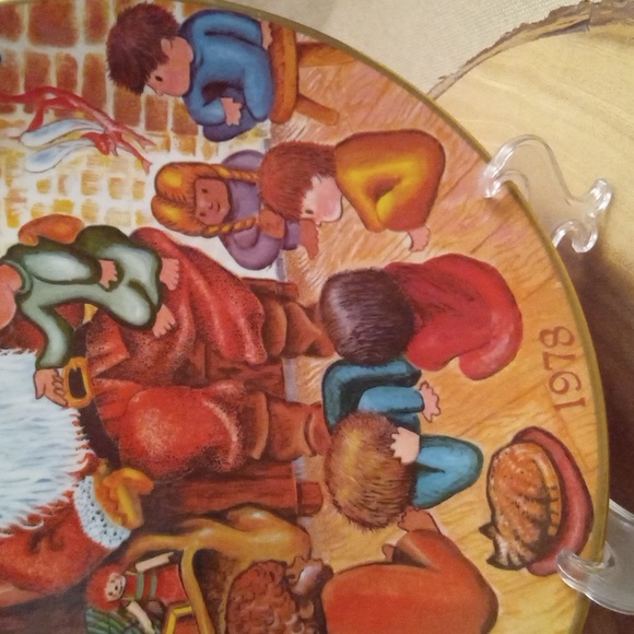 Gorham Christmas Plate - Picture 4 of 10